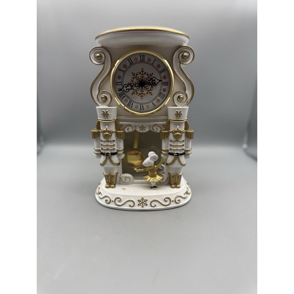 Bath & Body Works 2023 Christmas Clock Nutcracker & Mouse 3-Wick Candle Holder